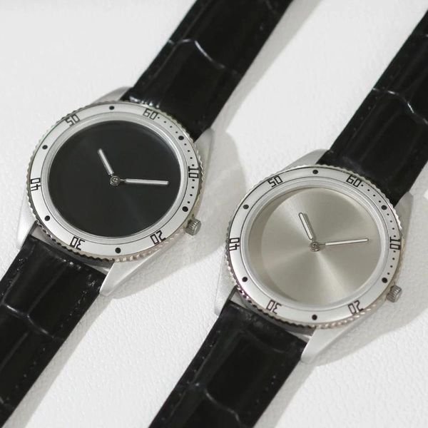 Montres-bracelets 36mm Couple Montres Mouvement à quartz Boîtier en titane Étanche Lumineux Cadran stérile Design minimaliste Super léger