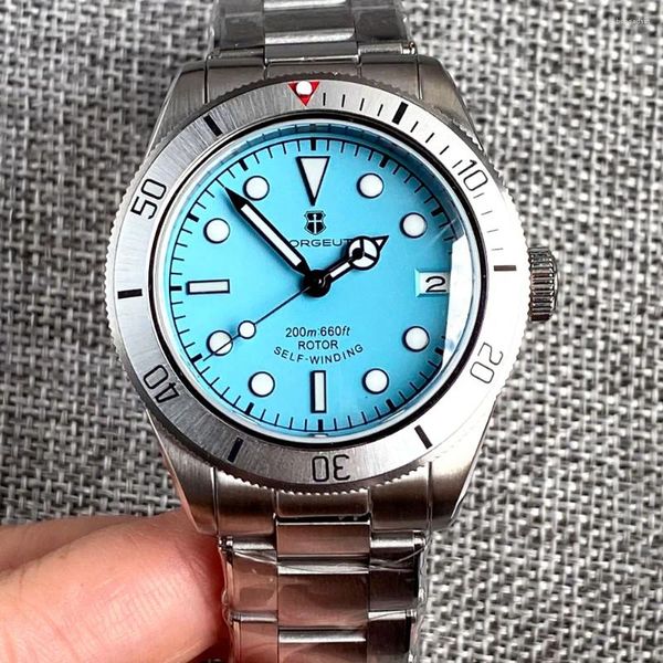 Relojes de pulsera 39 mm NH35A Reloj automático para hombres Sky Blue Dial Fecha Lume Solid Back Bisel de aluminio 20ATM Zafiro Cristal Pulsera retro