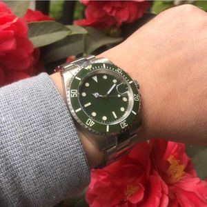 Horloges 40 mm GEEN LOGO Saffierglas Groene keramische ring en wijzerplaat Automatische zelfopwindende beweging Lichtgevend herenhorloge