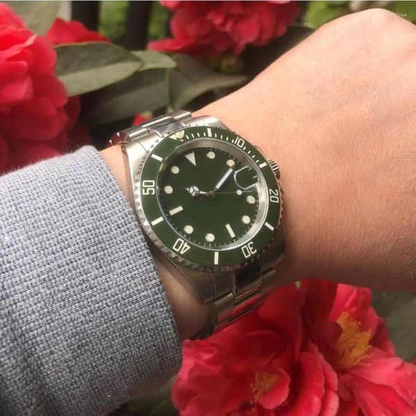 Montres-bracelets 40mm sans logo verre saphir vert lunette et cadran en céramique automatique mouvement automatique montre pour hommes lumineux