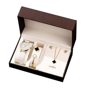 Horloges 5 Stuks set Luxe Dameshorloge Set Rvs Jewerly Quartz Vrouwen Horloges Gift Titanium Armband Montre Femme208O