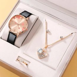 Polshorloges 5 st. Set dames mode kwarts horloge vrouwelijke klok rosé goud wijs ontwerp vrouwen horloges eenvoudige dames pols