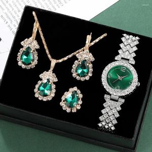 Polshorloges 5 stcs dameshorloge set luxe mode volledige diamant Britse casual sieraden ketting oorbellen ring
