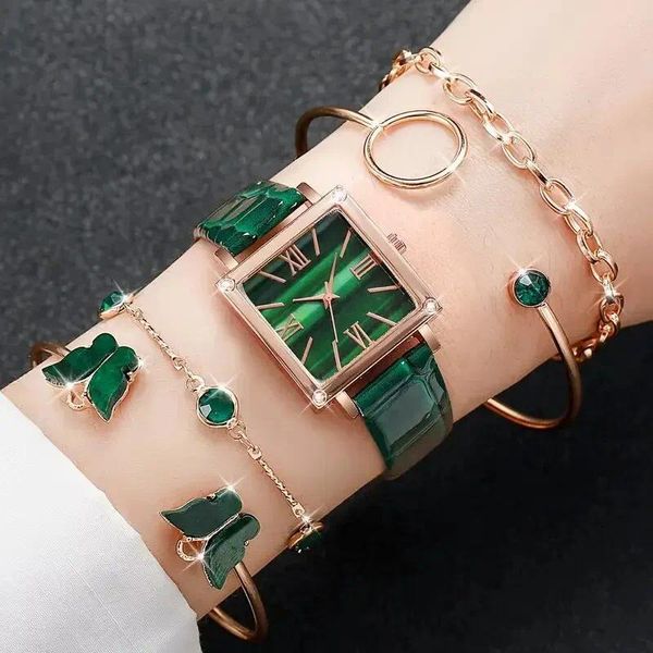 Montre-bracelets 6pcs dames mode Simple Star Star Rhinestone Romanis Leather Quartz Watch Emerald Butterfly Luxury Bracelet Gift Sett