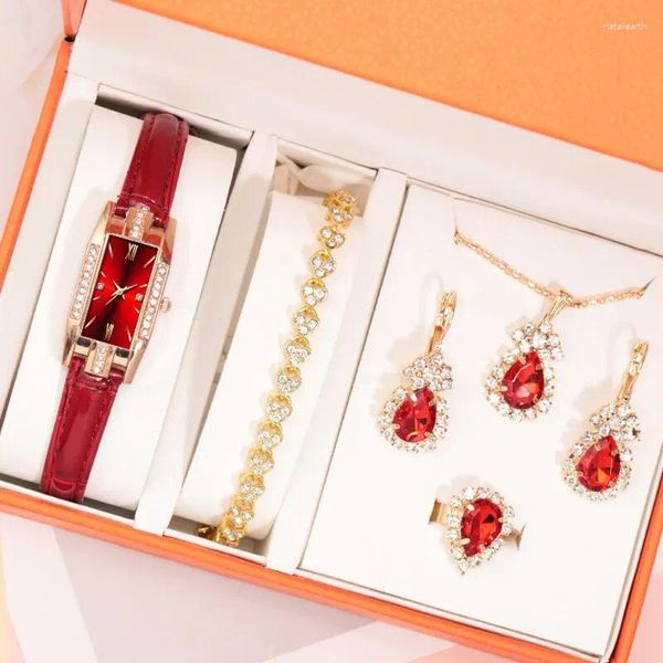 Montres-bracelets 6PCS Set Mode Femmes Rectangle Montres Dames Robe Rouge Cuir Quartz Montre Femmes Collier Boucles D'oreilles Bracelet Poignet