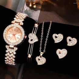 Montre-bracelets 6pcs set Luxury Watch Womens Fashion Quartz Corloge féminine Coeur Design Brand Ladies Classic Simple Dress Wrist