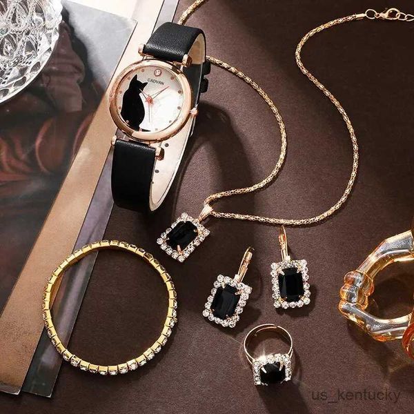 Montre-bracelets 6pcs Set Femmes Fashion Quartz Femme Femme CHAT CAT DIAL Luxury Brand Design Dames Le cuir en cuir Montre Femme