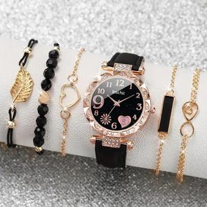 Montre-bracelets 6pcs / set Woard's Watch mignon Heart Firework Quartz Elegant Rhinestone Analog Bracelets de poignet Gift pour maman