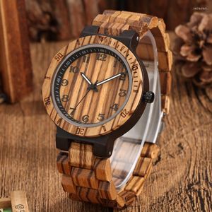 Montre-bracelets Antique Nature Wood Watches Quartz Horloge analogique pour les hommes Bracelet en bois complet Bracelet Romain Arabe Affichage Lumineux Hands