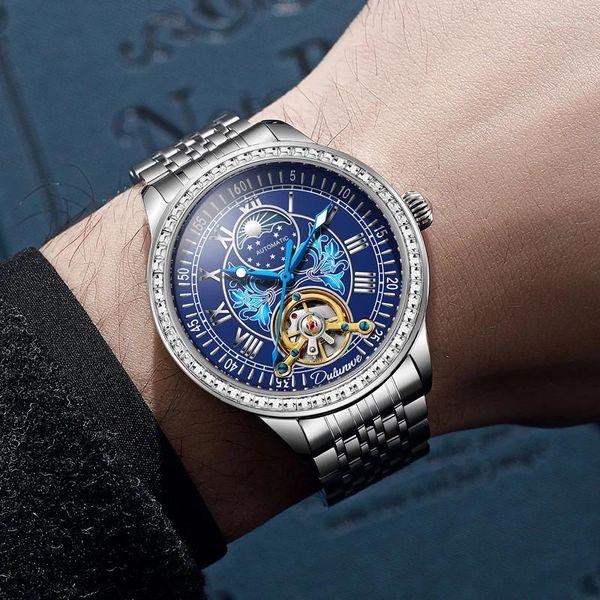 Muñecos de pulsera Relojes mecánicos automáticos para el hombre Skeleton Tourbillon Moon Phase impermeable Correa de acero inoxidable Regalos