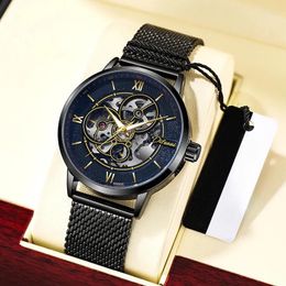 Montre-bracelets Tourbillon Hollow Mechanical Watch Mens Imperproping Glow dans le Dark Sports