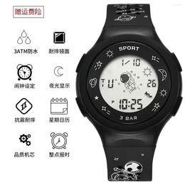 Relojes de pulsera Marca LED Reloj digital Hombres Deportes Relojes militares Alarma Cronómetro Moda de lujo Reloj luminoso de cuarzo para hombres