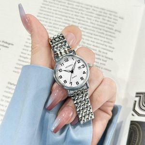 Montres-bracelets Marque Petite montre à quartz ronde Deial Simple et polyvalent Bracelet en acier inoxydable Calendrier Gigt Clock Drop