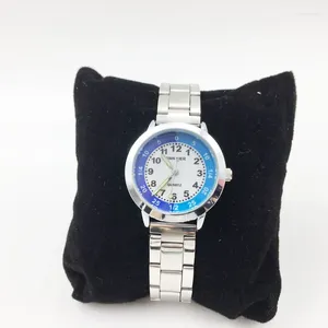 Montres-bracelets Femmes de bande dessinée Montre Argent Quartz Analogique Mains lumineuses Bande en acier inoxydable Montres-bracelets pour filles Dames Montre-bracelet