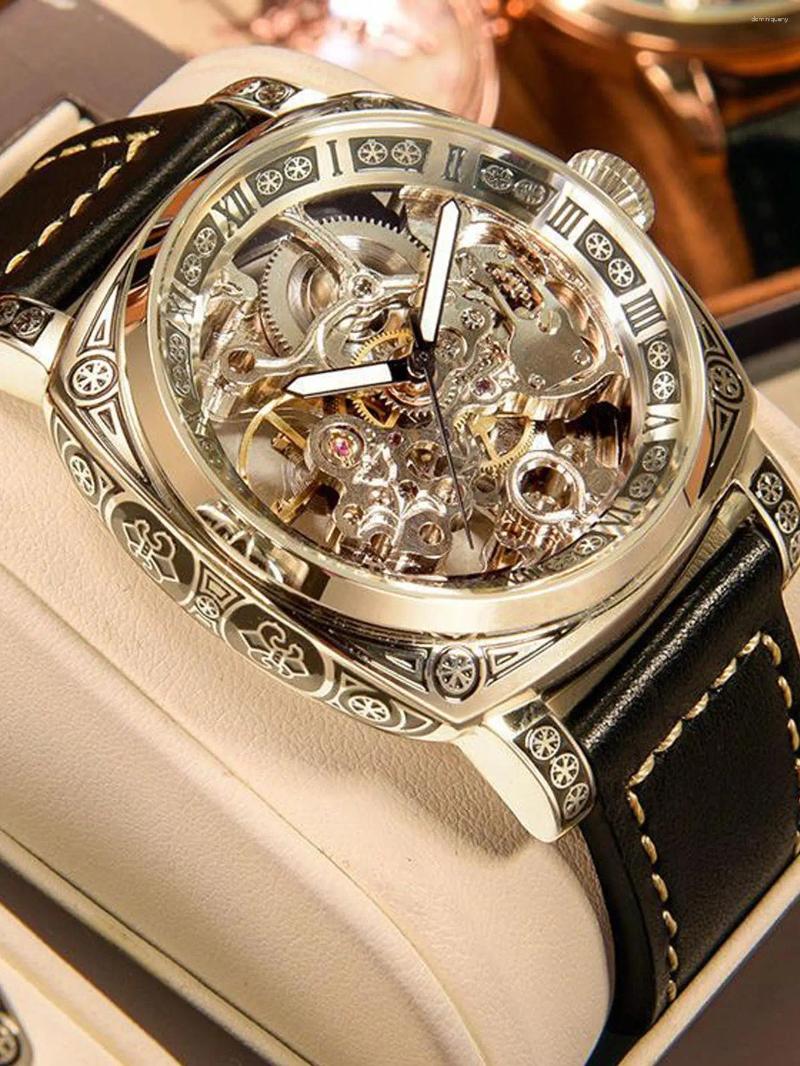 腕時計の彫刻機械式時計レトロな完全に自動マンくぼみファッションラグジュアリーマンリストウォッチ