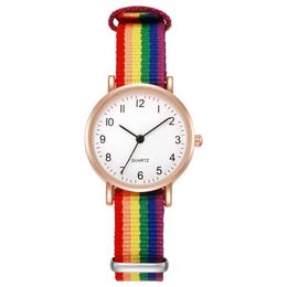 Mujeres de pulsera Casual para mujeres Rainbow Band ES Simple Classic Ladies Quartz Reloj Reloj Relogios de Mujer D240430