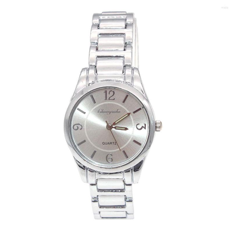 Relógios de pulso Relógios femininos casuais Relógio de quartzo Malha Vestido de aço inoxidável Relógio Feminino NG50 Presentes de Natal