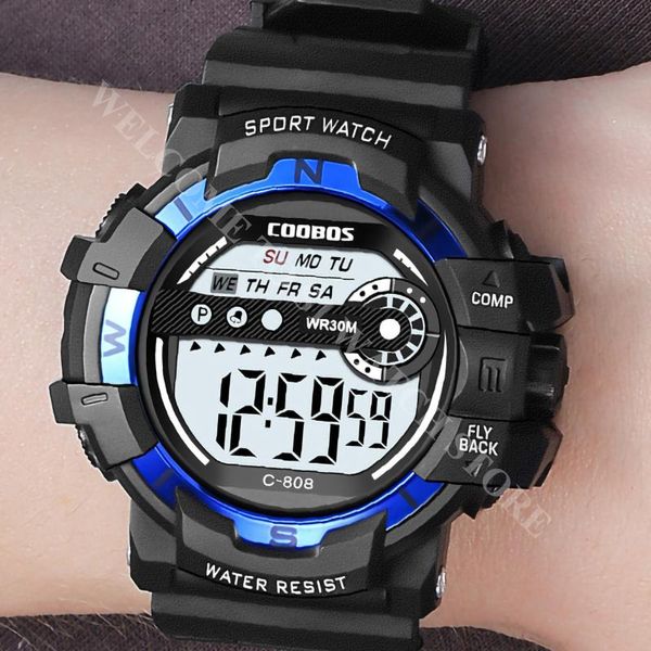 Montreuses-bracelets Cool Sport Mentes de bracelet étanches Luxury Lumine Lumineuse Watch Homme Calendrier Calendrier Stophatch Silicone LED Electronic Mâle Clock