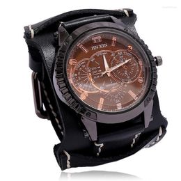 Polshorloges cool horloge heren horloges retro grote wijzerplaat mannelijke klok breed lederen punk armband kwarts relogio masculino drop thun22