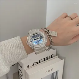 Montres-bracelets Couples Montre ronde numérique Lumineux LED Cadran Casual Multifonction Horloge Bracelet En Caoutchouc À La Mode Étanche Pour Les Femmes