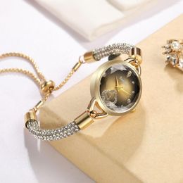 Montres-bracelets Bracelet en diamant Femmes Montres Bandage Cristal Quartz Montre Femme Montre-Bracelet Drop 2024