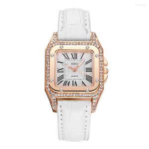 Horloges Diamond Inlaid Fashion Women's imitatie lederen band horloge quartz uurwerk