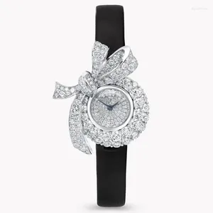 Montres-bracelets Montre de diamant pour dame de haute qualité étanche diamants complets noeud papillon cadran bracelet en caoutchouc cadeau de charme