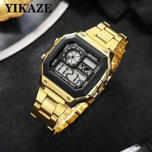 Montre-bracelets Digital Mens en acier inoxydable STRAP COUNTDOWN SPORT ES TRAPHERPHER LED ELECTRONIQUE POUR MEN CADEAU H240504