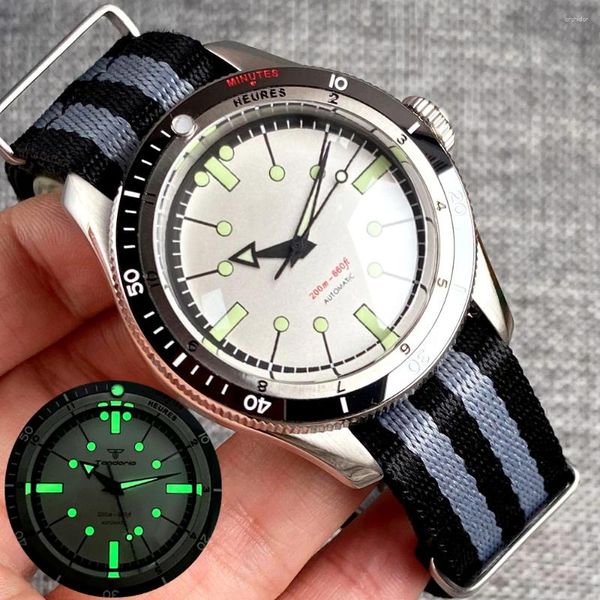 Montres-bracelets Montre de plongée 40mm lumineux NH35 PT5000 mécanique automatique pour hommes 20bar étanche noir blanc saphir 2023 horloge