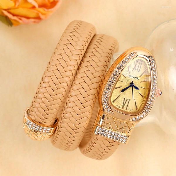 Muñecos de pulsera Drop de chile Diamond Fashion Quartz Watch for Women Snake Design Three Loop Bracelet Watches Reloje para Mujer Reloj