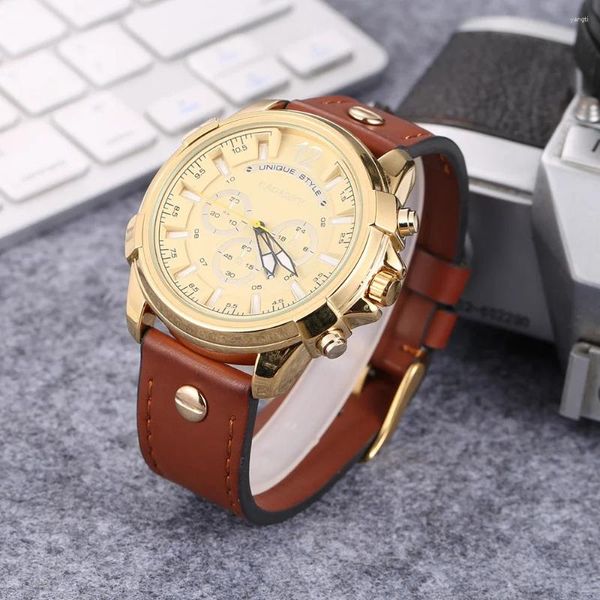 Montre-bracelets Drop Wrist Watch Men Luxury Cagarny Men's Quartz Watchs Man Strap en cuir Male Clock Male Termroproof Militre Homme