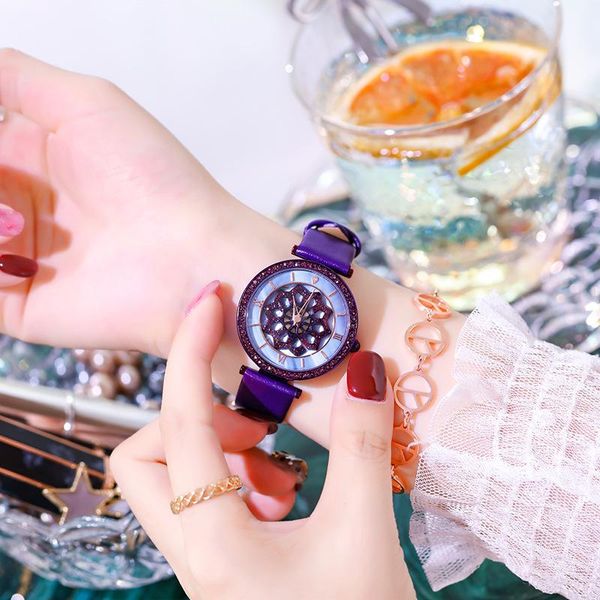 Relojes de pulsera Elegante Púrpura Relojes de mujer Reloj de cuarzo Señoras Top Mujer Chica Reloj Relogio Feminino Caja de regalo Relojes de pulsera Relojes de pulsera