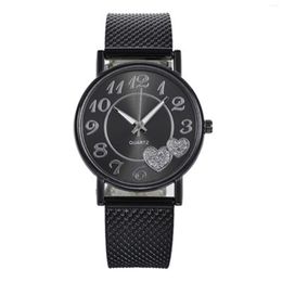 Horloges Elegant polshorloge voor dames Mesh horlogeband Grote wijzerplaat met hartdecor Winkelen en dagelijks leven