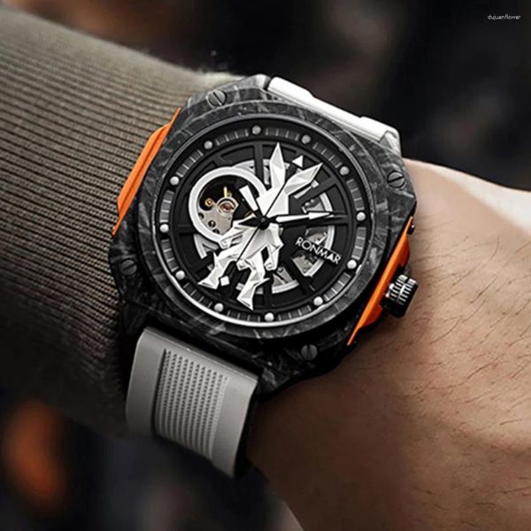 Relojes de pulsera Reloj automático de moda para hombre Relojes de esqueleto de lujo RONMAR Mecánico 44 mm Relojes luminosos Patrón de fibra de carbono