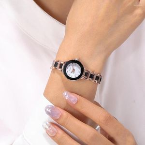 Montre-bracelets Fashion Black Small Ralal Quartz Women Bracelet Watch