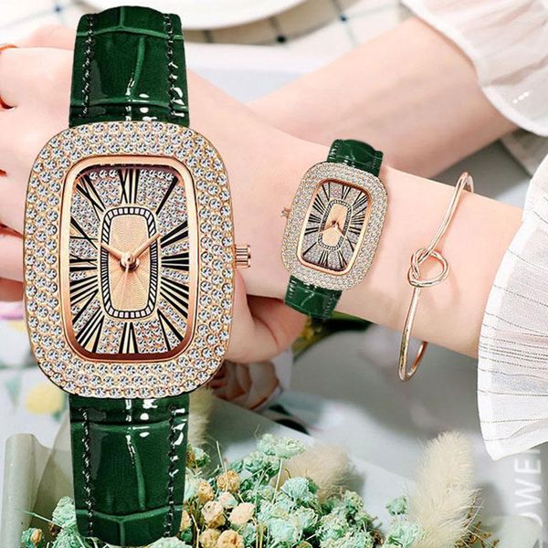 Relojes de pulsera Moda Diamante Reloj de cuarzo para mujer Usar joyería Pulsera Reloj de mano Mujer Chica Estudiante Tendencia Reloj de pulsera al aire libre