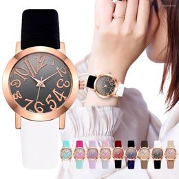 Montres-bracelets Mode Gradient Dial Women Watch Double Color Belt Simple Digital Ladies