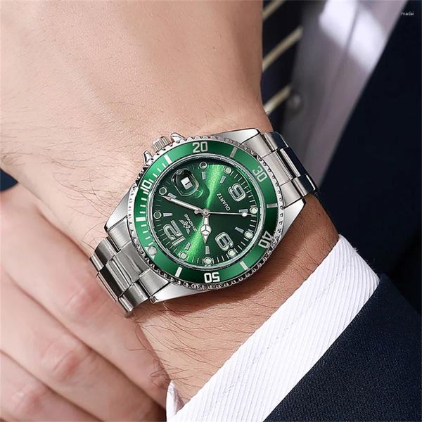 Muñecos de pulsera Luz de moda Luxury 2024 Calendario de dial grande Luminoso Quartz Men's Watch Simple Casual SCEARD SECERA