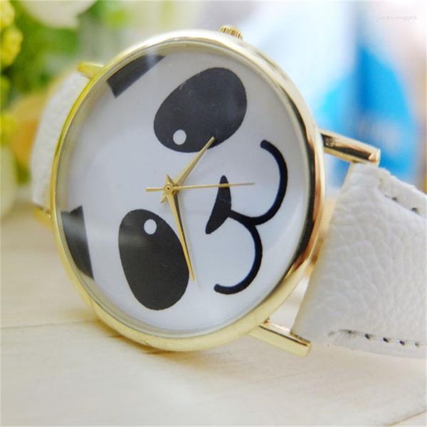 Montres-bracelets Mode Panda Face Circulaire Cadran Montre Bracelet En Cuir Blanc Simple Étanche Quartz Analogique