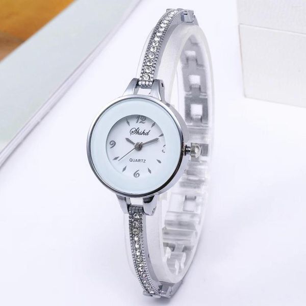 Relojes de pulsera Moda Personalidad Diseño Pulsera Tipo Reloj Cuarzo Mujer