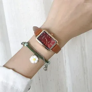 Montres-bracelets Mode Rétro Rectangle Quartz Simple Cadran Casual Montres-Bracelets Bracelet En Acier Inoxydable À La Mode Horloge Montre Pour Les Femmes