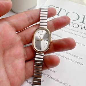 Montres-bracelets mode petite forme ovale femmes montres en acier inoxydable bande montre à Quartz horloge décontracté fille étudiant montre-bracelet