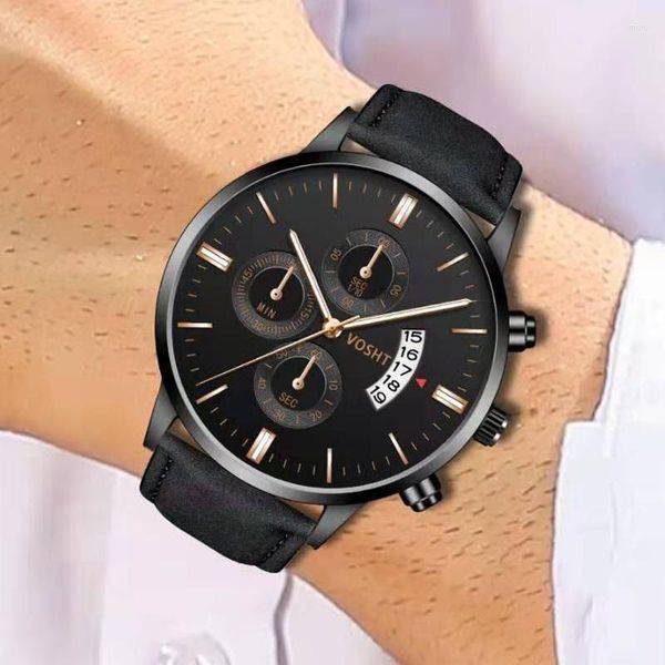 Montre-bracelets Fashion Sport Watch Men Big Big Watchs Band en cuir