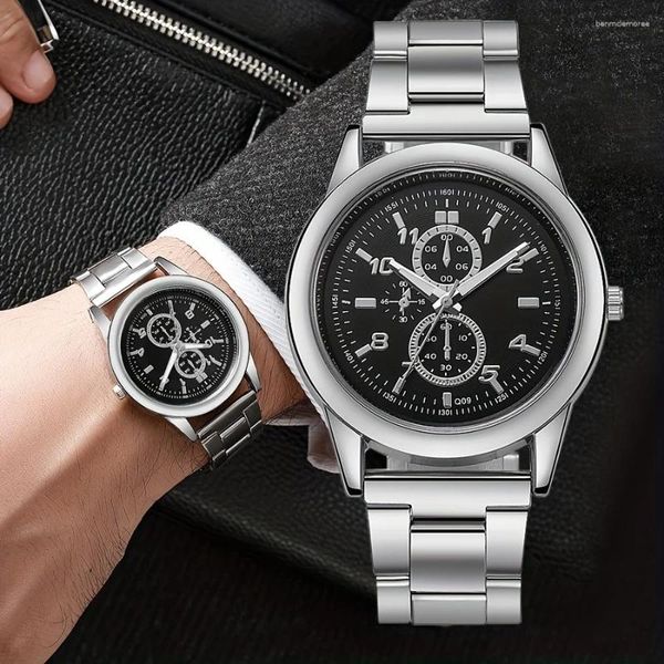 Montre-bracelets Watch Fashion pour hommes Luxury Alloy Strap Wrist Watches Man Clock Quartz Wristwatch Reloj Hombre Relogio Masculino