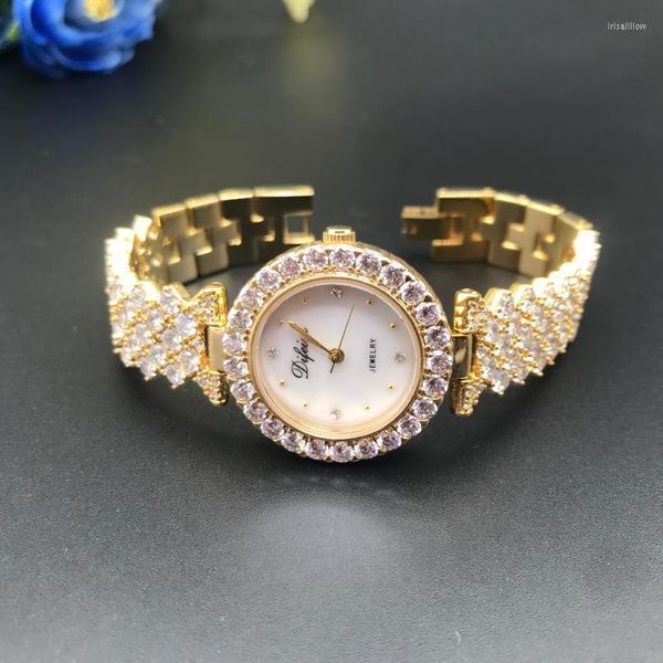 Montres-bracelets Mode Femmes Cristaux Complets Bijoux Montres De Luxe Strass Bracelet Montre Étanche Quartz Romain Poignet Lotus Montres Ir