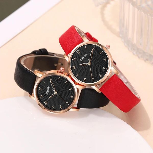 Montre-bracelets Fashion Women's Watchs Simple Vintage Small Watch 2024 Luxury Le cuir en cuir Contrôle de sports décontractés