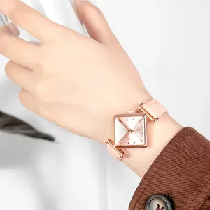 Horloges Mode Vrouwen Horloges N Iche Diamond Dial Case Vrouwelijke Casual Horloge Quartz Horloge Lederen Riem
