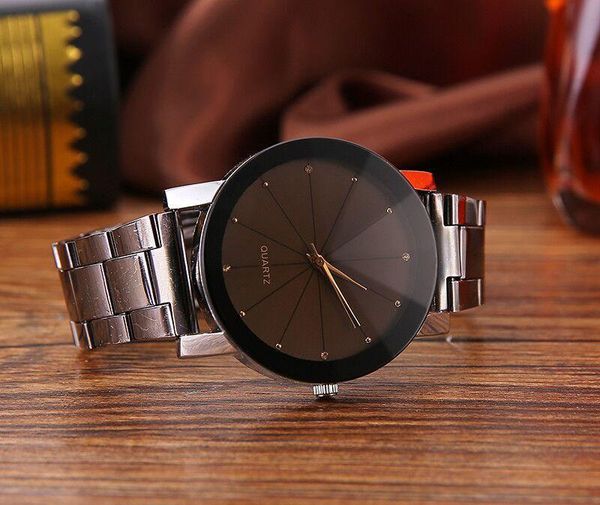 Muñecos de pulsera Moda de moda Reloj Corea del Sur Marca premium Steel Belt Belt Men's y Women's Watches amantes de la mesa de los estudiantes