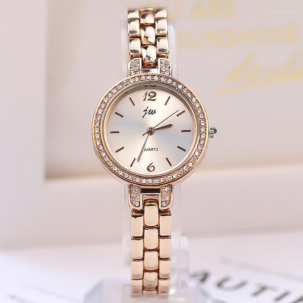 Relojes de pulsera Reloj de mujer con incrustaciones de diamantes redondos de moda Temperamento de estudiante femenino Casual Banda de acero simple Cuarzo electrónico