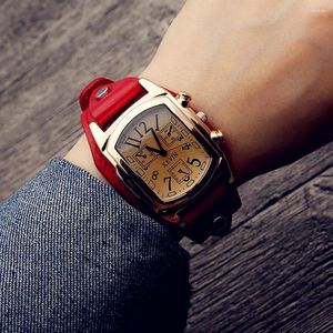 Relojes de pulsera Reloj de cuarzo vintage de moda Cuadrado Escala digital Cinturón para damas Adolescente Regalos eléctricos para niñas